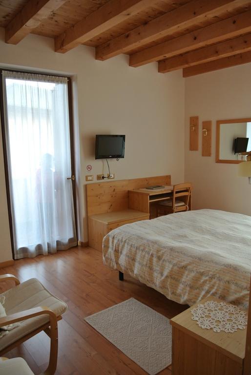 Agriturismo Bortolotti بيرجيني فالسويانا الغرفة الصورة